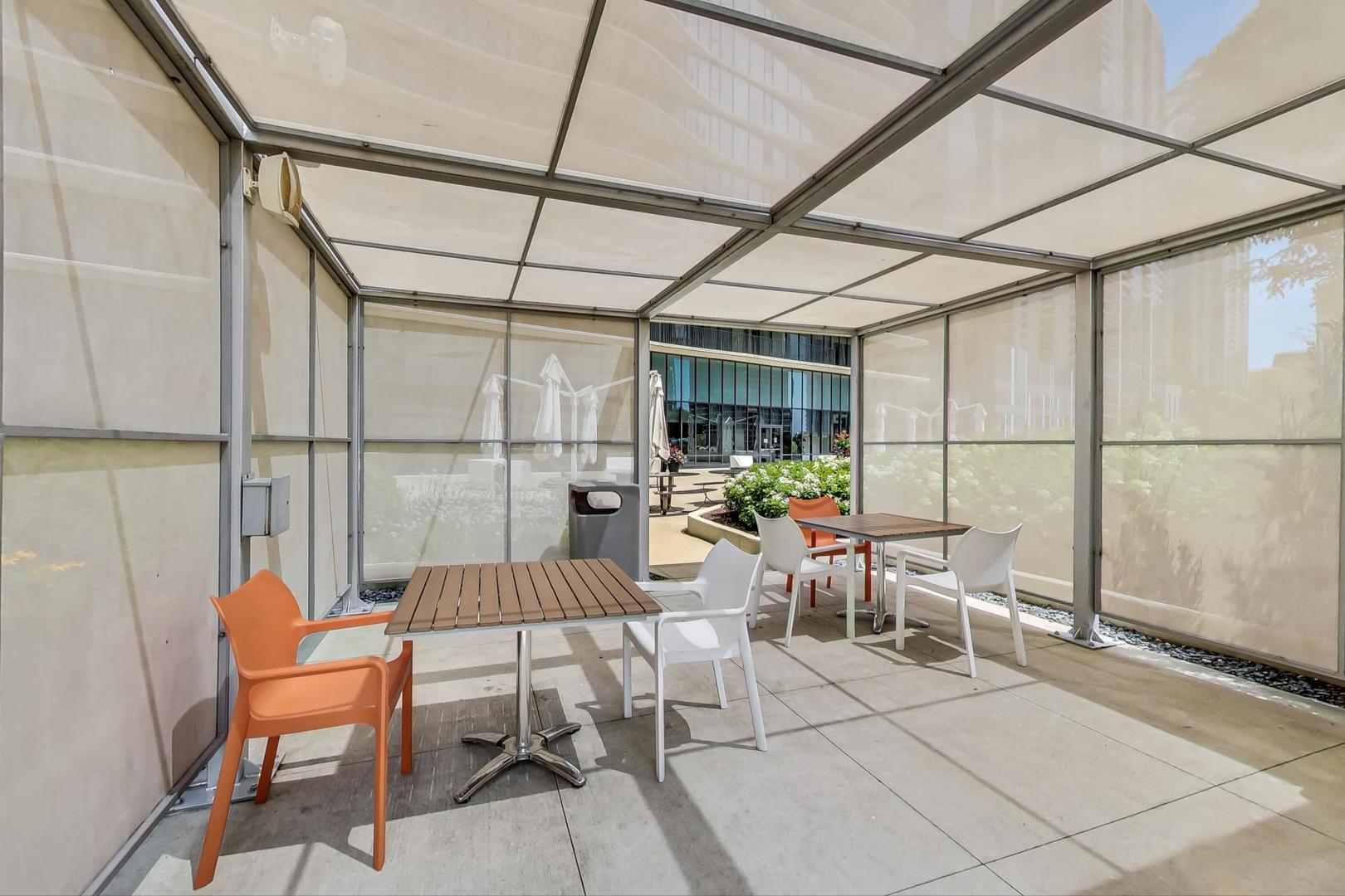 225 N Columbus Dr #5513 Chicago, IL 60601