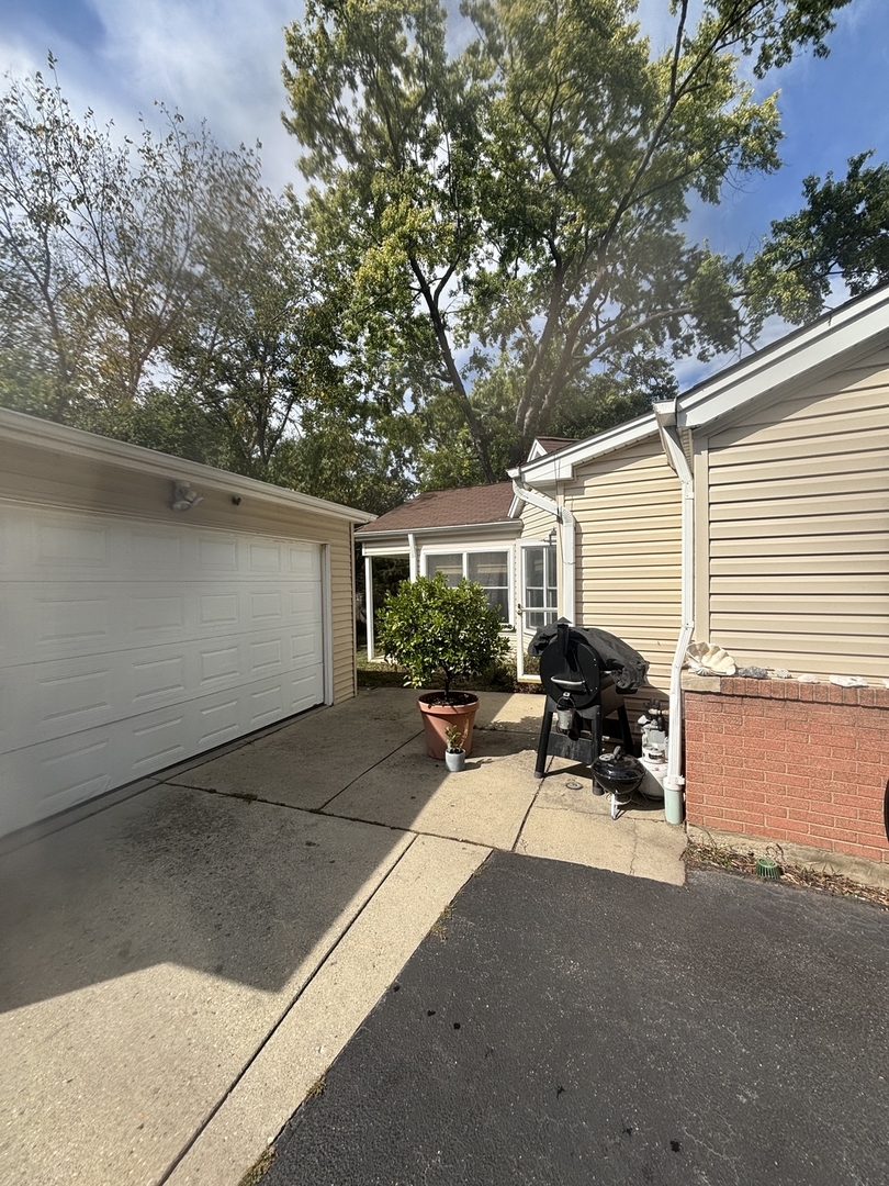 926 Cedar St Deerfield, IL 60015