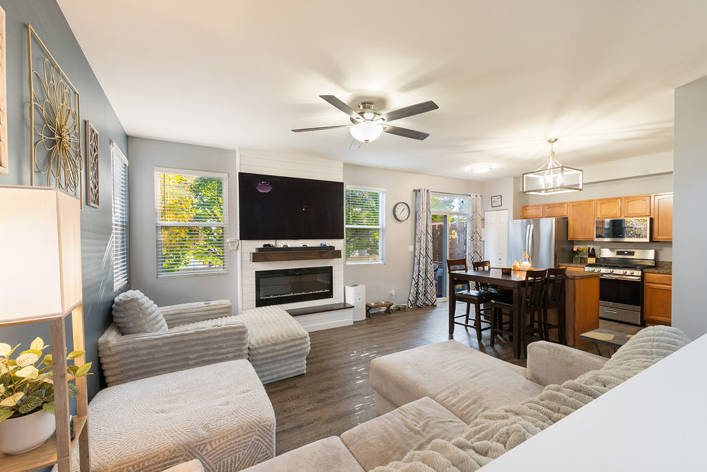 8512 Foxborough Way Joliet, IL 60431