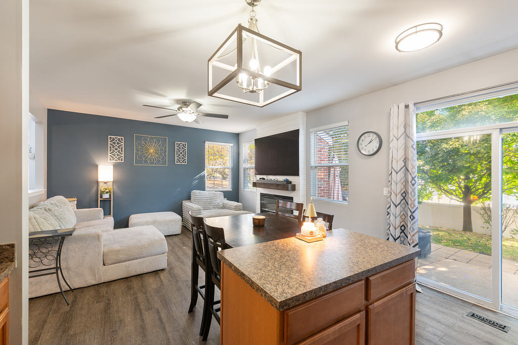 8512 Foxborough Way Joliet, IL 60431