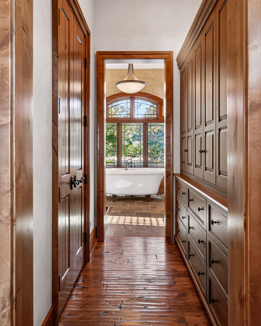 0000 Brookdale Rd Woodstock, IL 60098