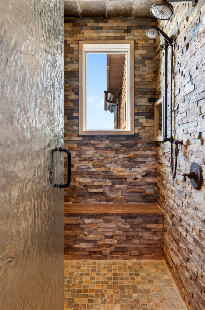 0000 Brookdale Rd Woodstock, IL 60098