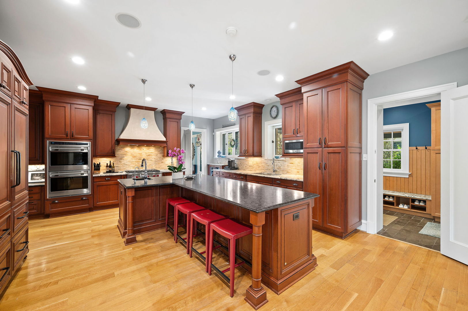 2855 Sheridan Pl Evanston, IL 60201