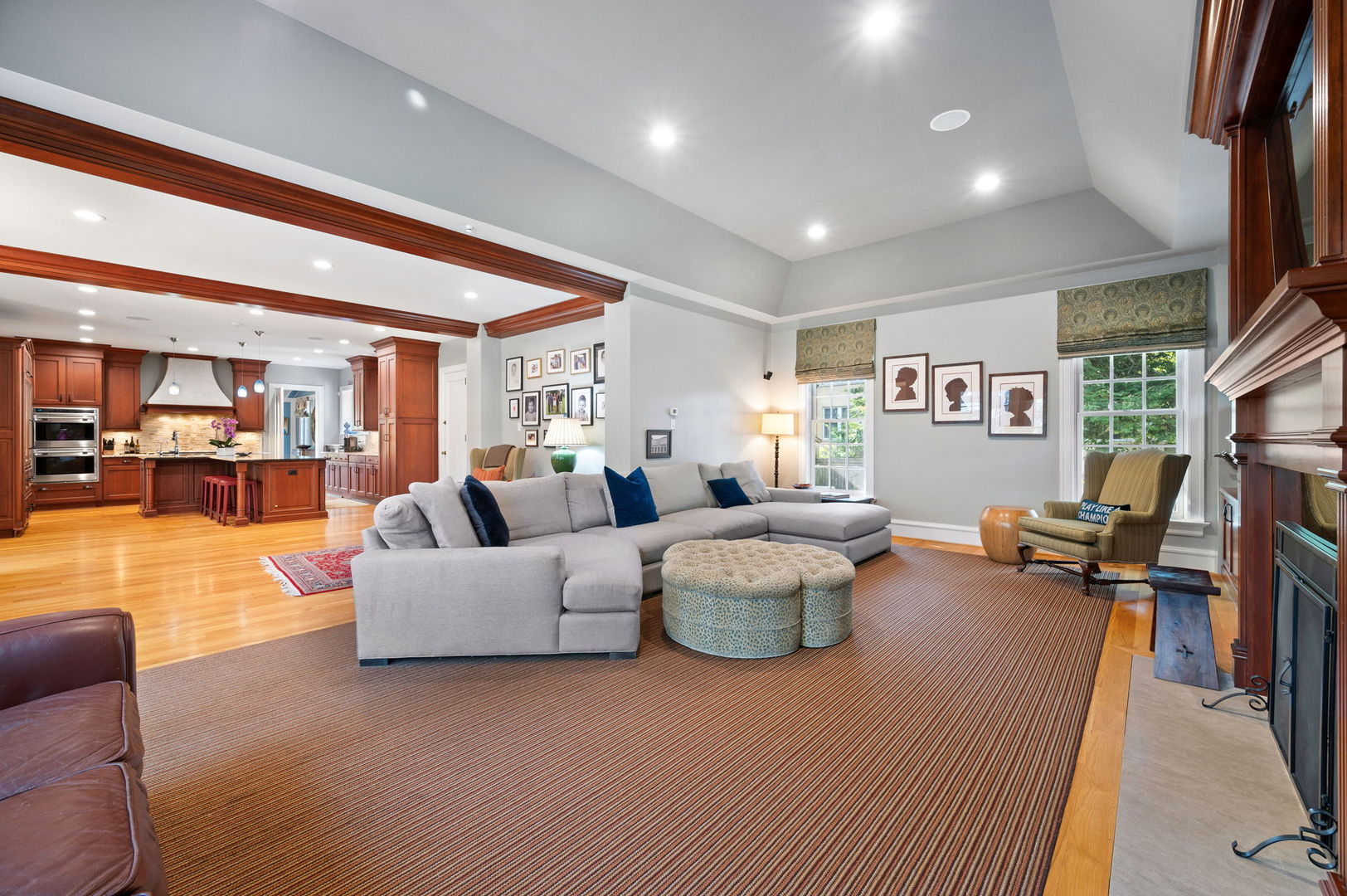 2855 Sheridan Pl Evanston, IL 60201