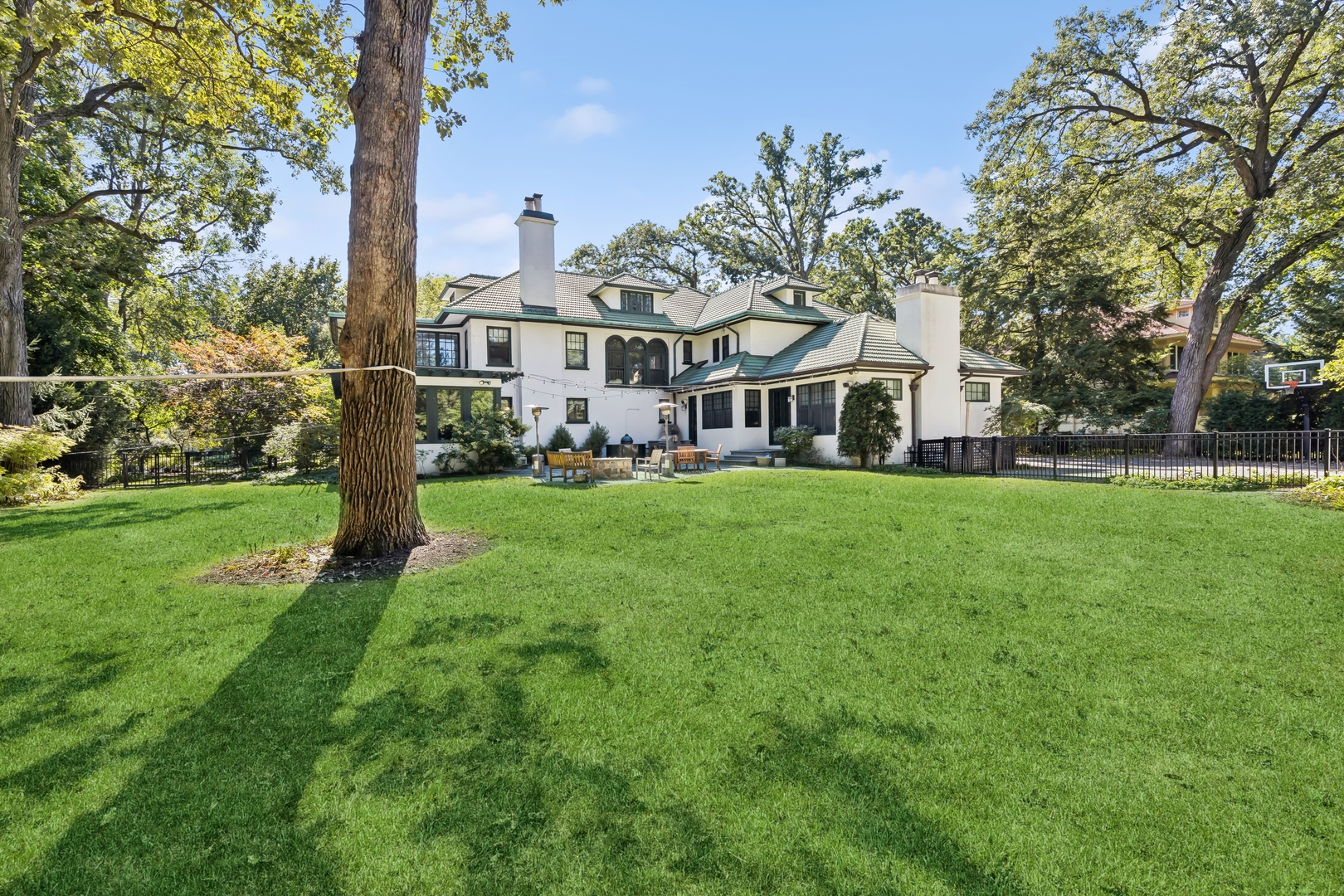 2855 Sheridan Pl Evanston, IL 60201