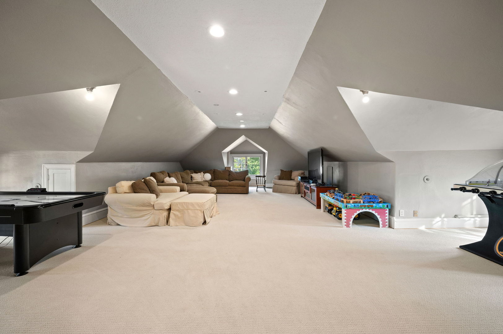 2855 Sheridan Pl Evanston, IL 60201