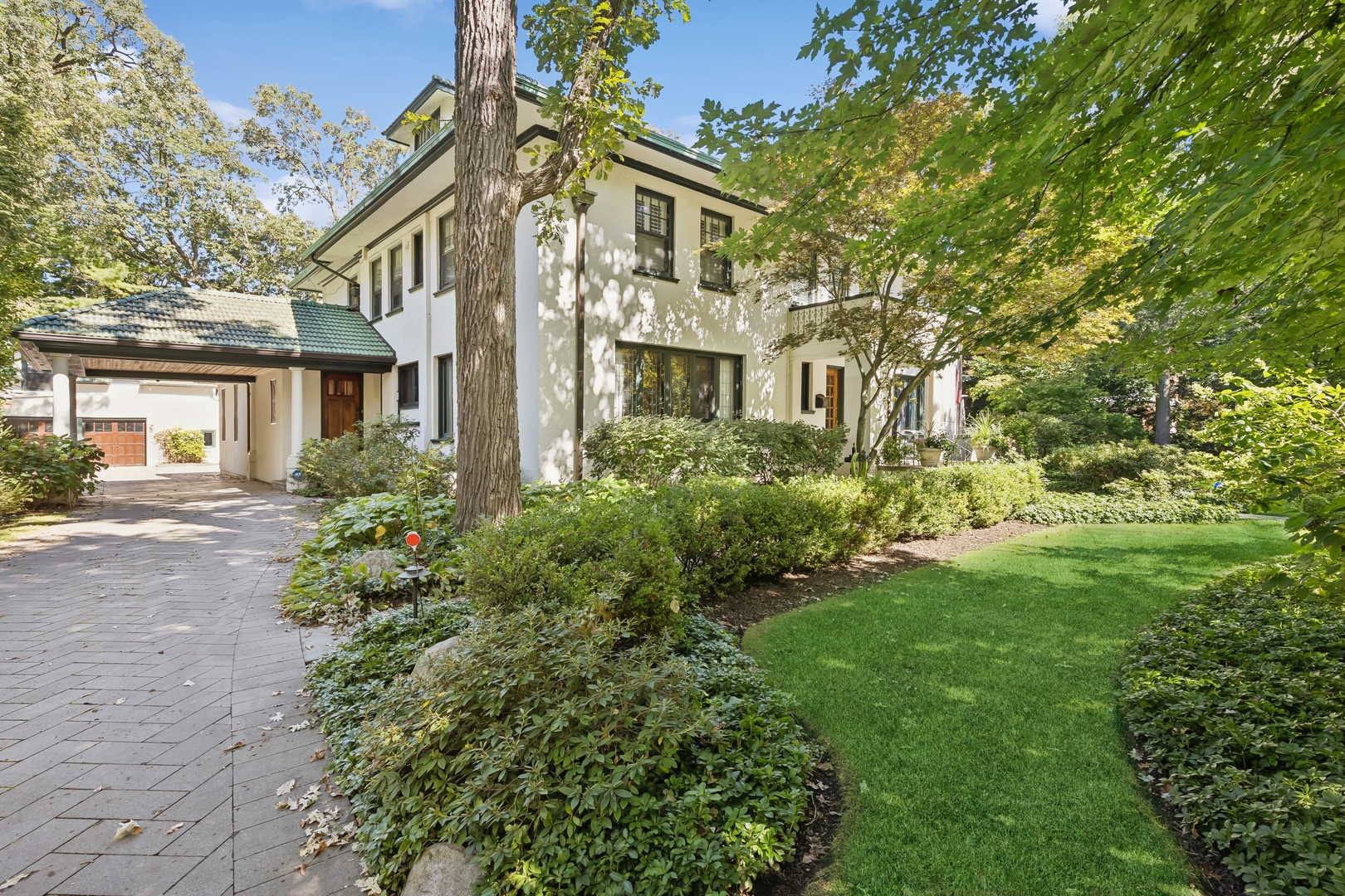 2855 Sheridan Pl Evanston, IL 60201