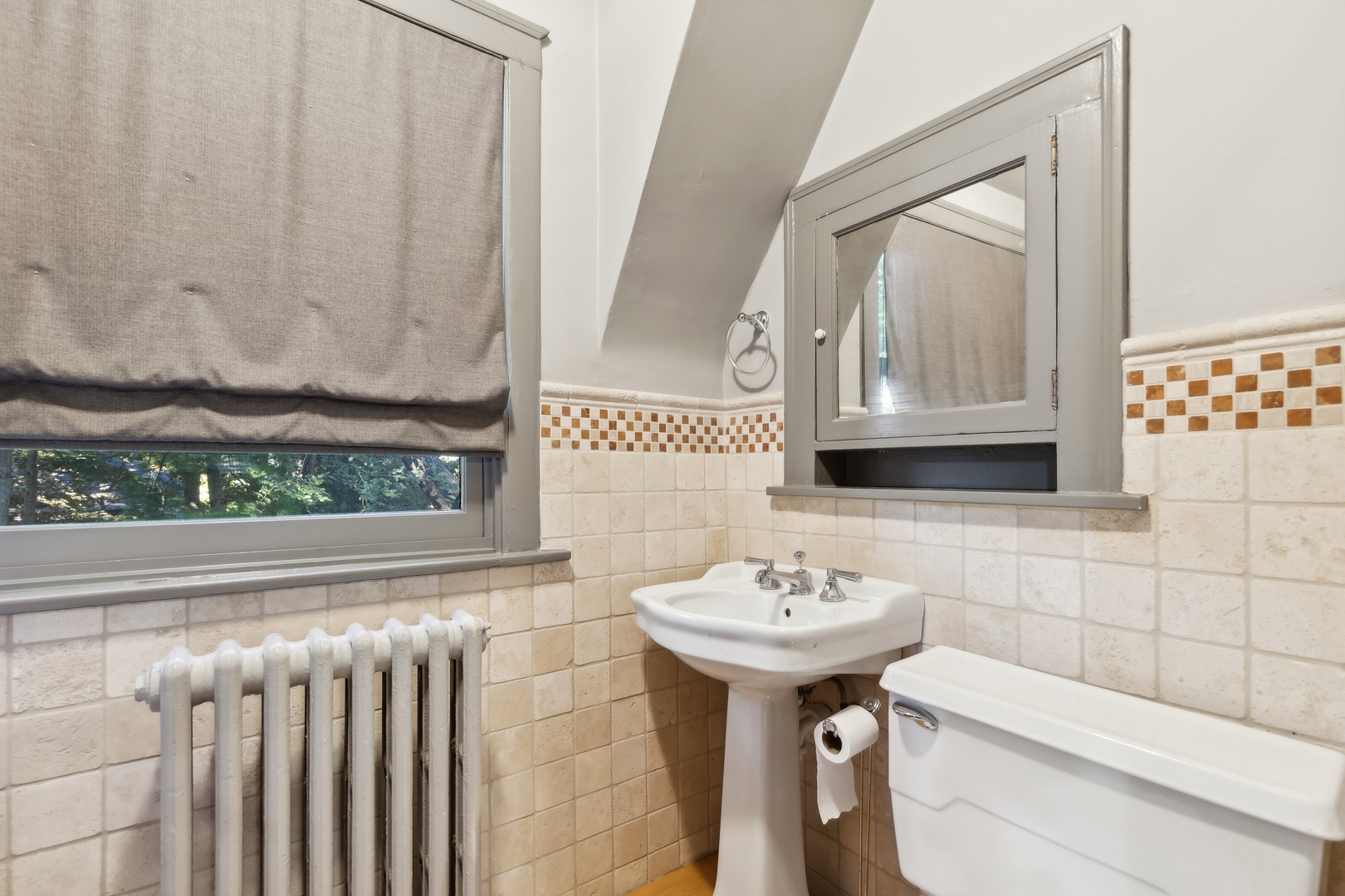 2855 Sheridan Pl Evanston, IL 60201