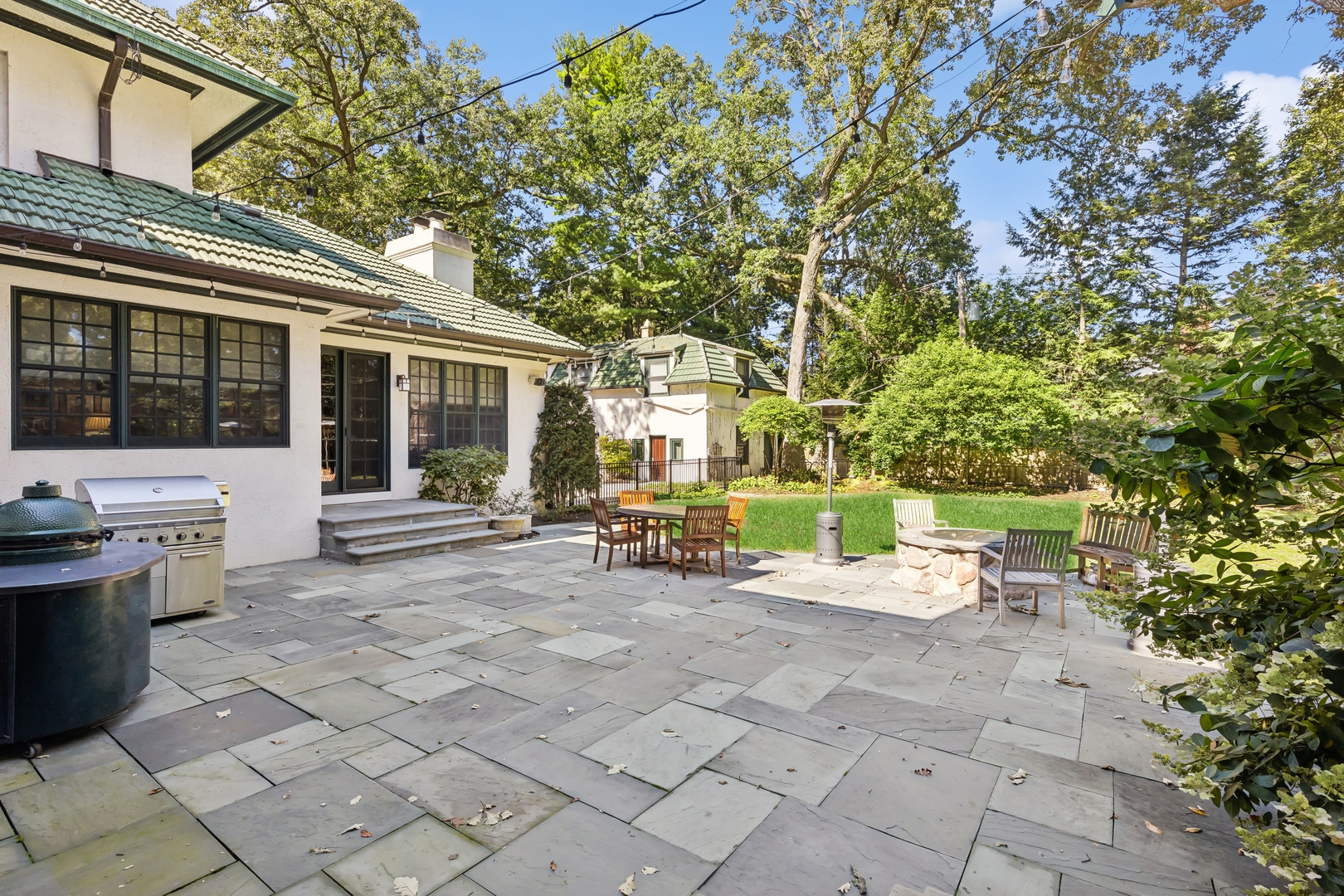 2855 Sheridan Pl Evanston, IL 60201