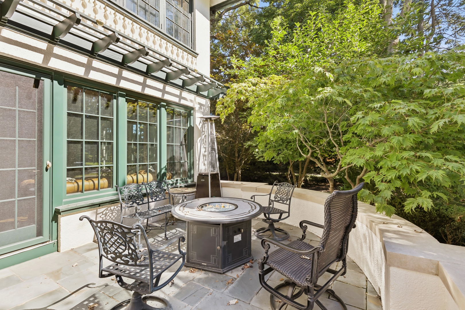 2855 Sheridan Pl Evanston, IL 60201