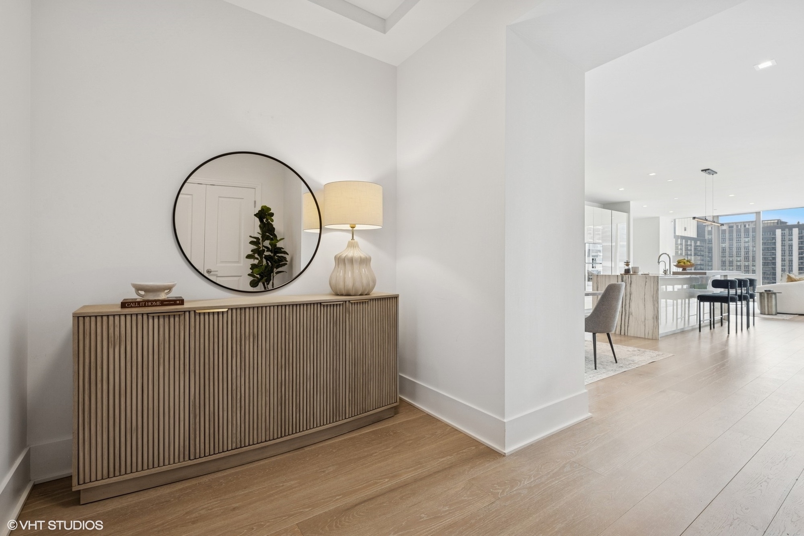 363 E Wacker Dr #1903 Chicago, IL 60601