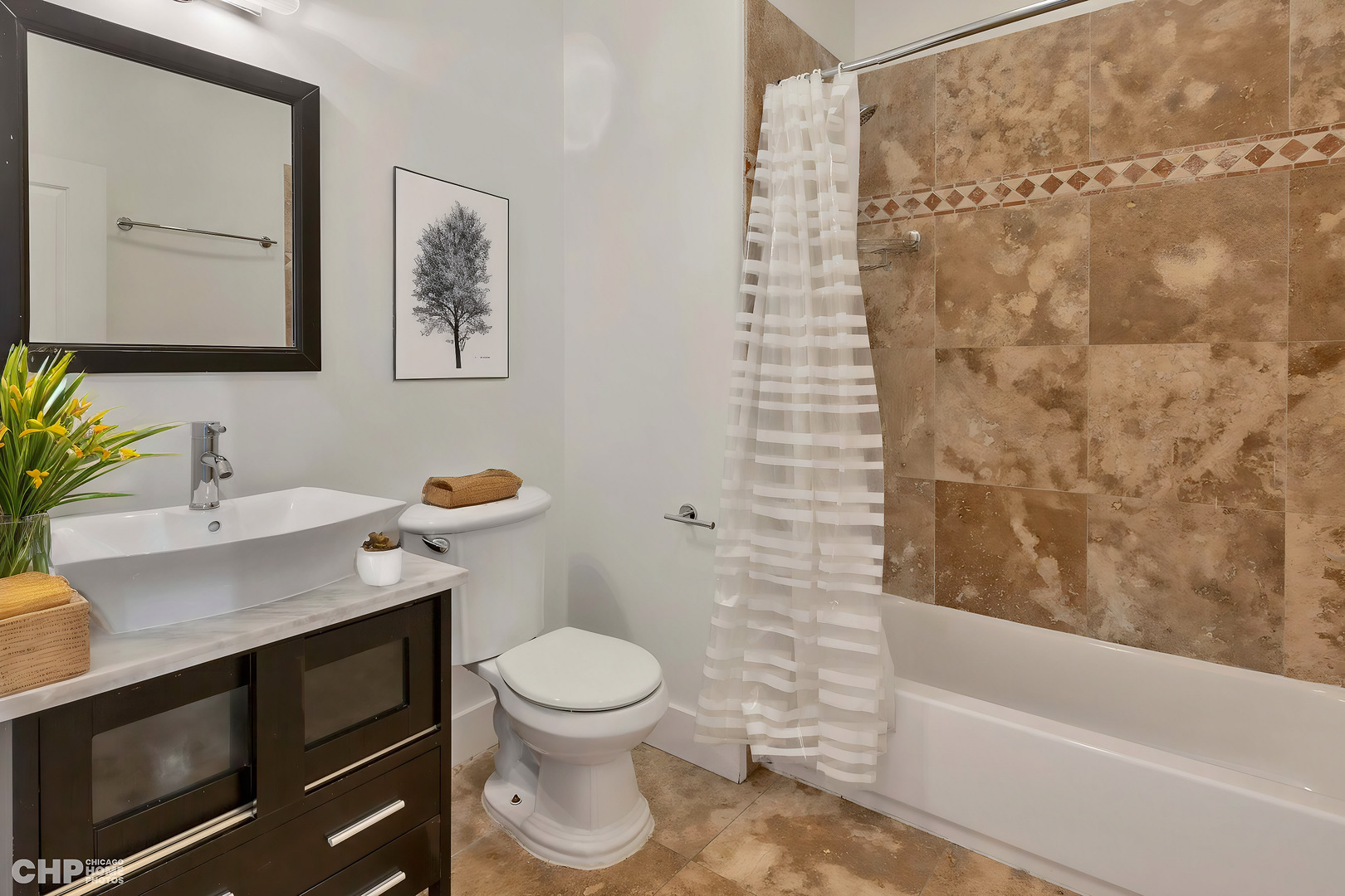 4417 S Indiana Ave Chicago, IL 60653