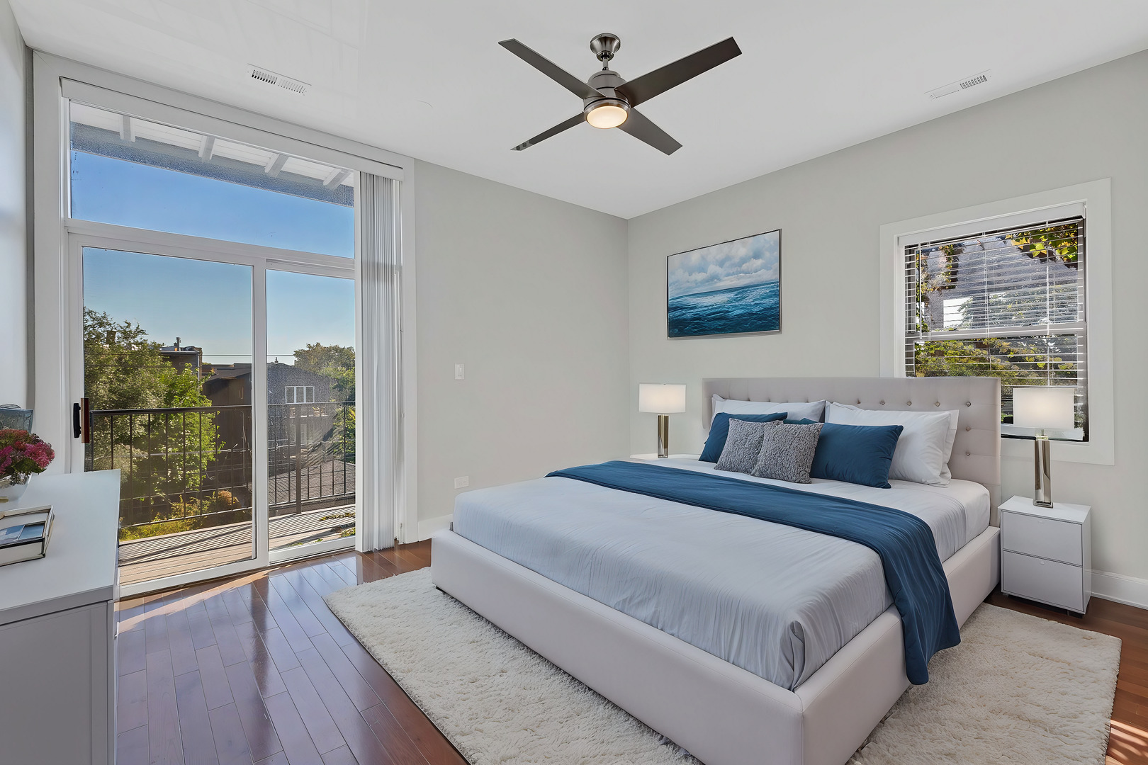 4417 S Indiana Ave Chicago, IL 60653