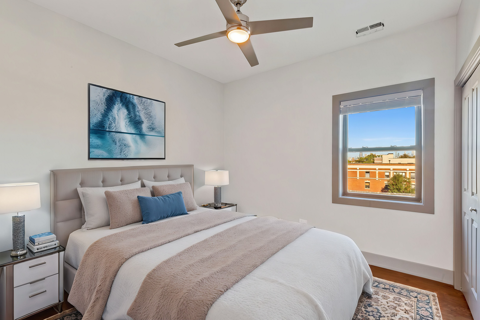 4417 S Indiana Ave Chicago, IL 60653