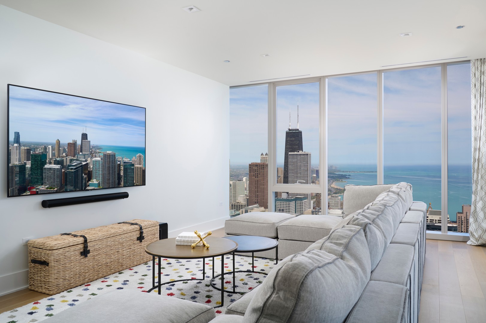 363 E Wacker Dr #6106 Chicago, IL 60601