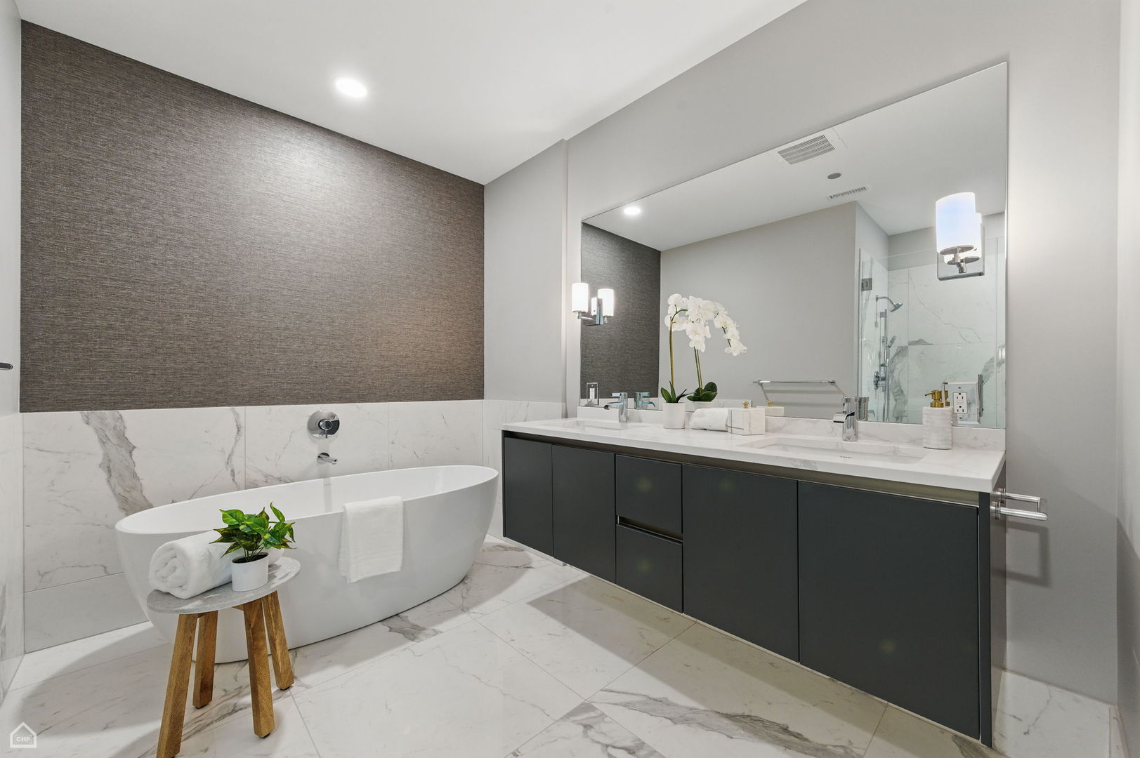 146 W Erie St #1301 Chicago, IL 60654