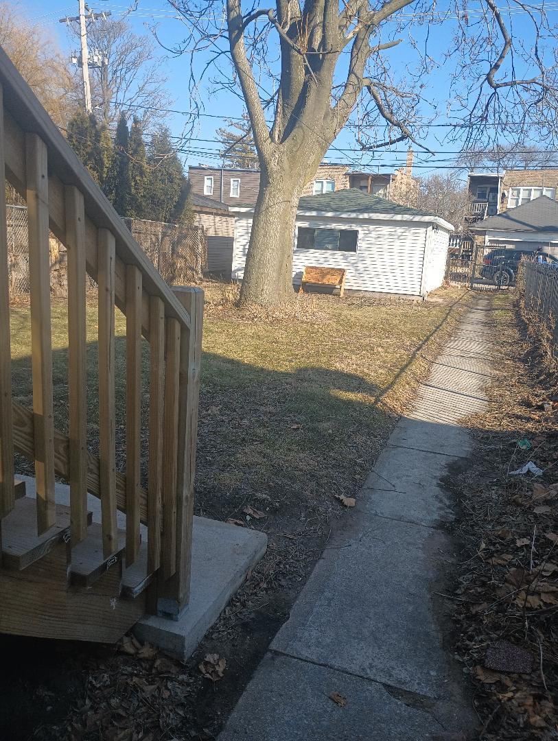 7435 S Indiana Ave Chicago, IL 60619