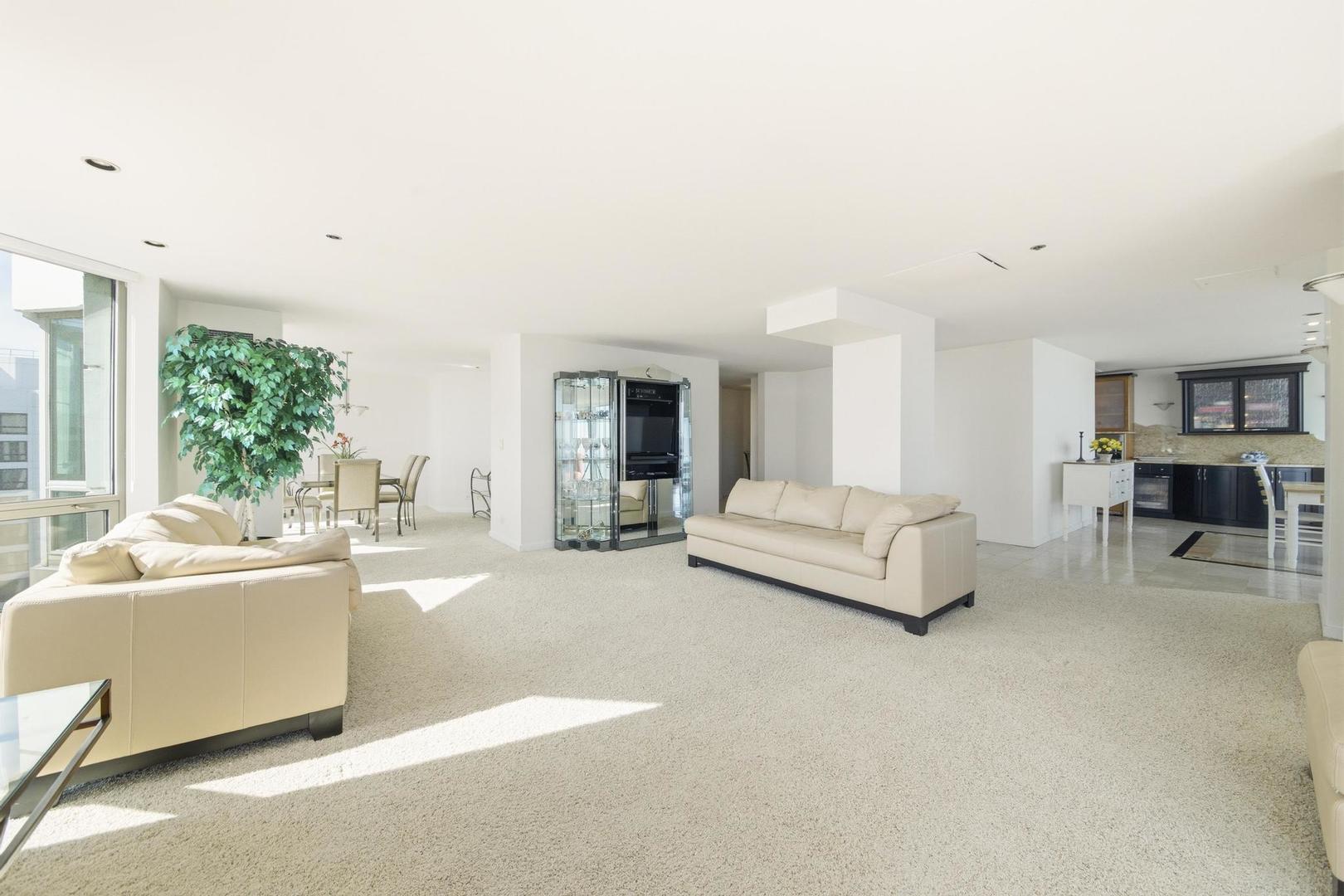 195 N Hbr Dr #5502 Chicago, IL 60601