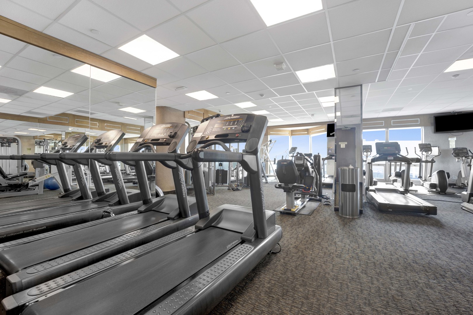 195 N Hbr Dr #5502 Chicago, IL 60601