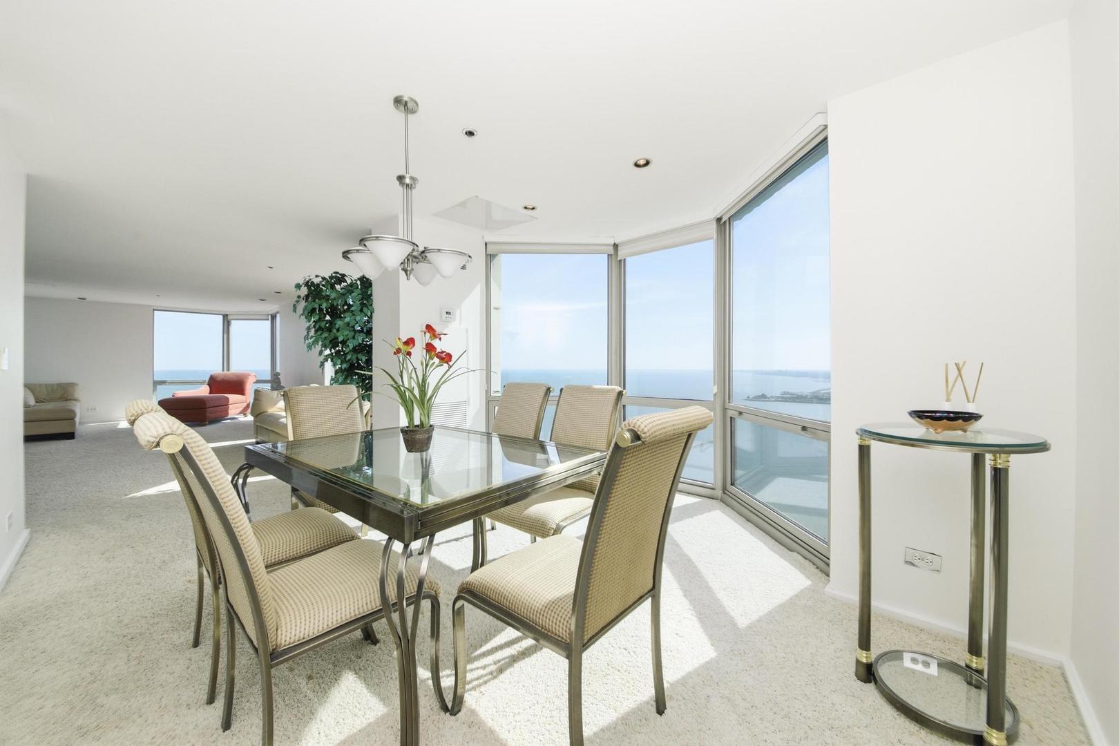 195 N Hbr Dr #5502 Chicago, IL 60601