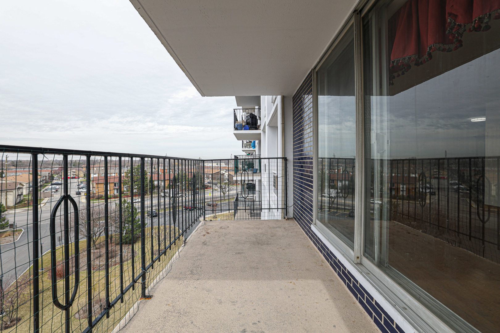 8815 W Golf Rd #6I Niles, IL 60714