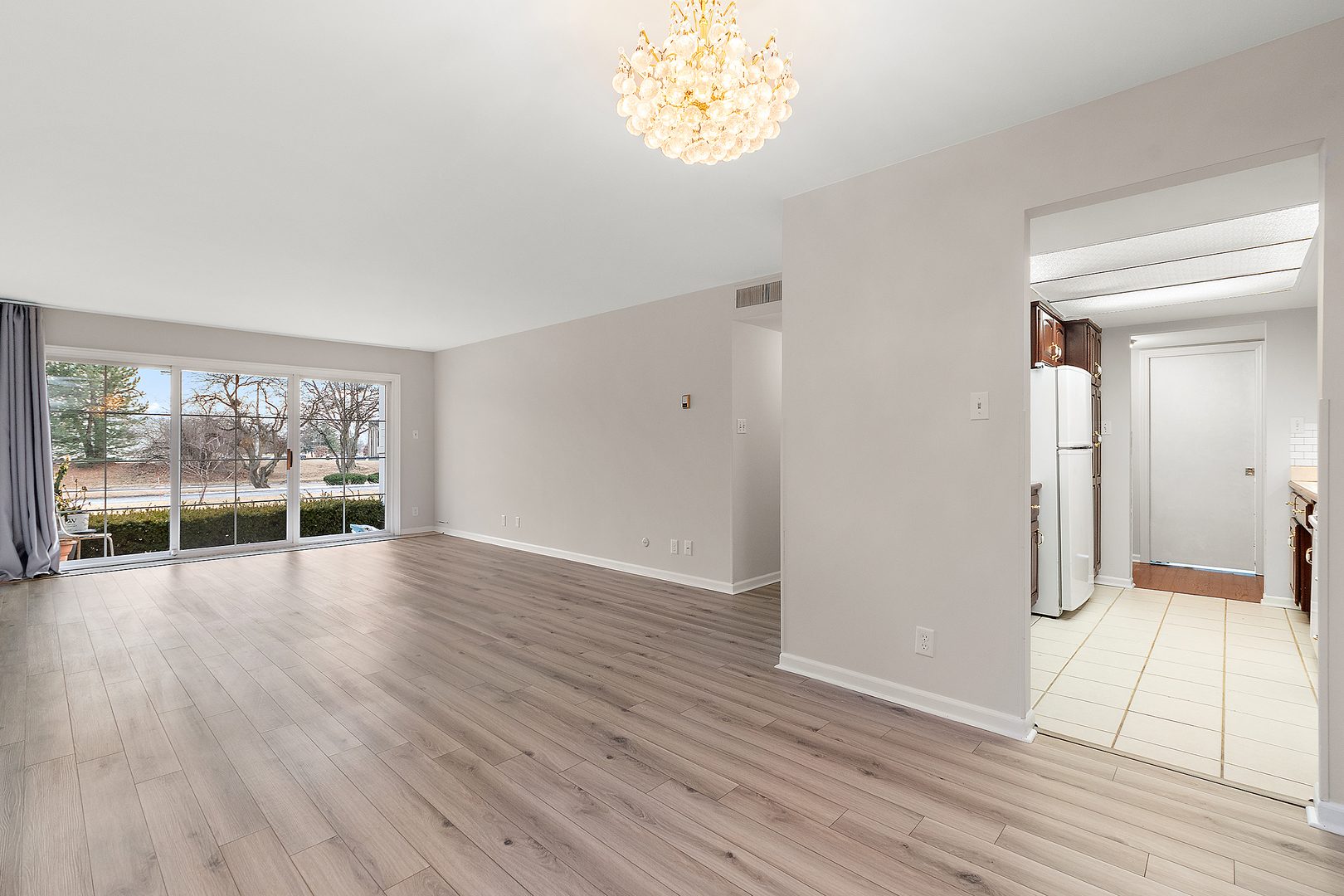 3001 Heritage Dr #106 Joliet, IL 60435