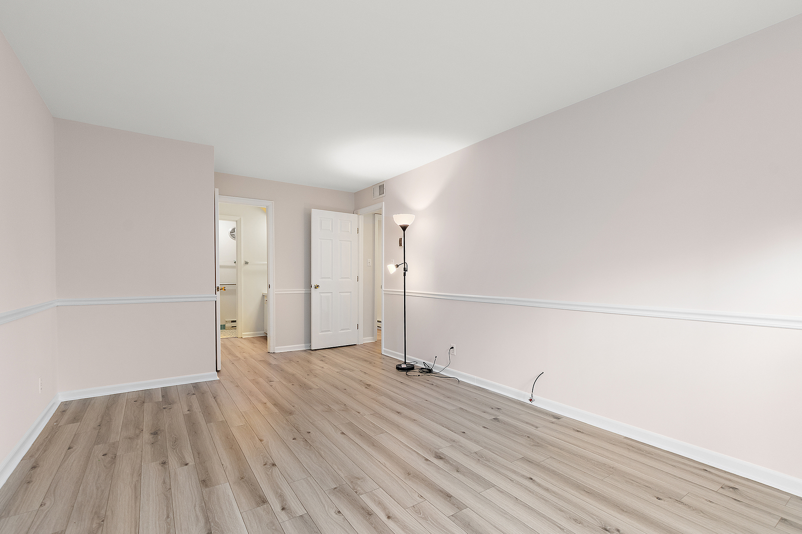 3001 Heritage Dr #106 Joliet, IL 60435