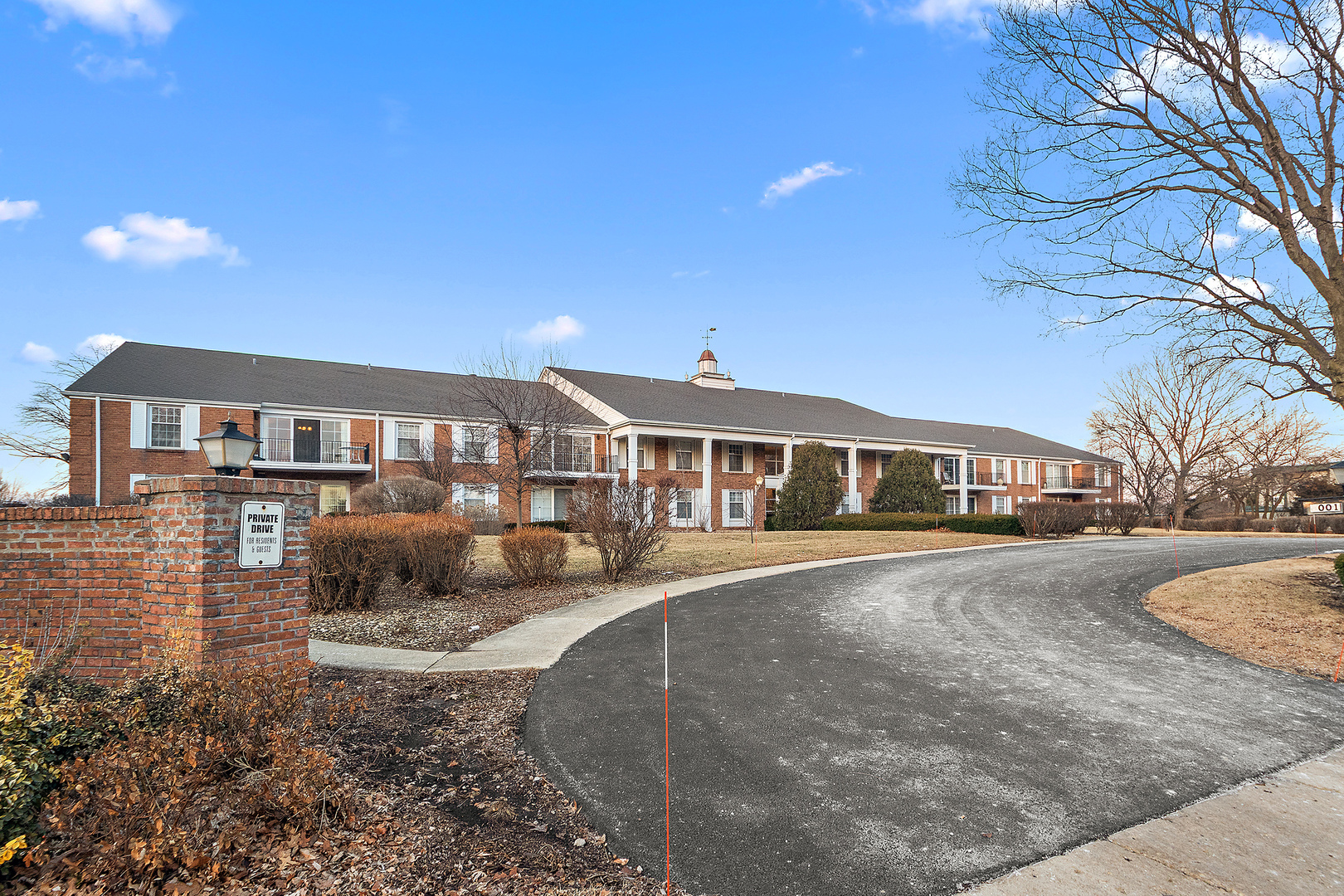 3001 Heritage Dr #106 Joliet, IL 60435