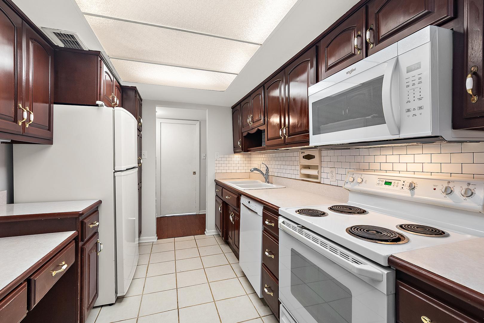 3001 Heritage Dr #106 Joliet, IL 60435