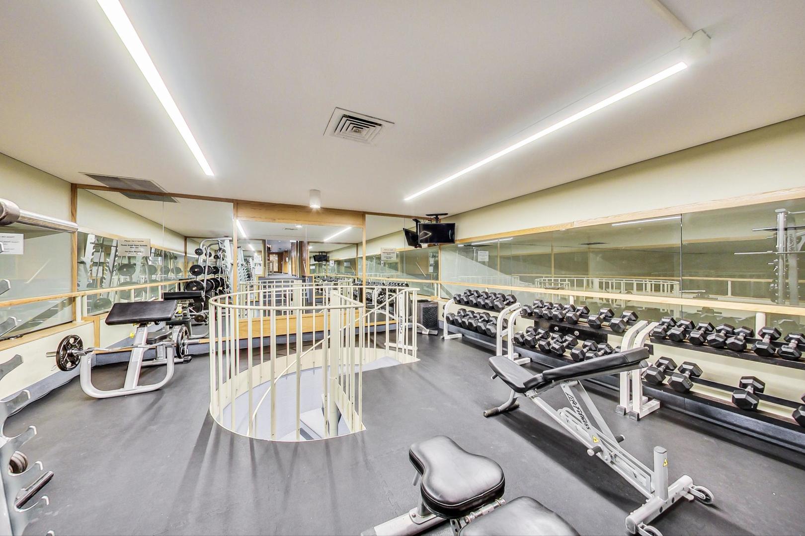 155 N Hbr Dr #1003 Chicago, IL 60601