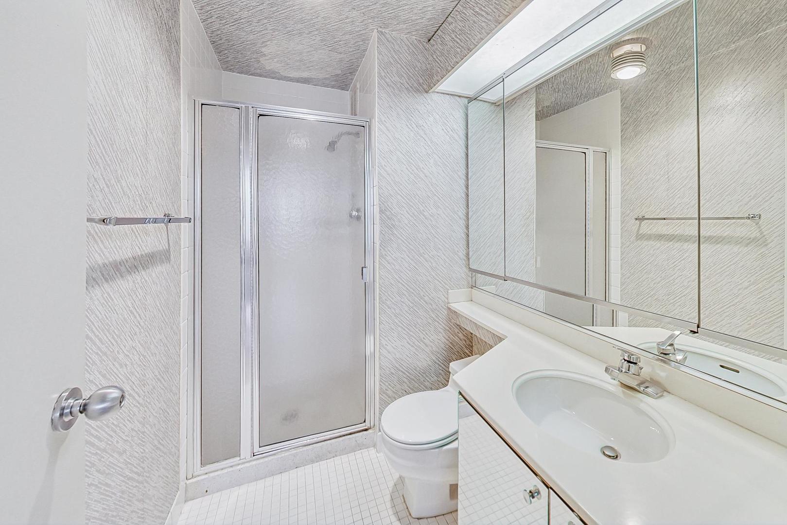 155 N Hbr Dr #1003 Chicago, IL 60601