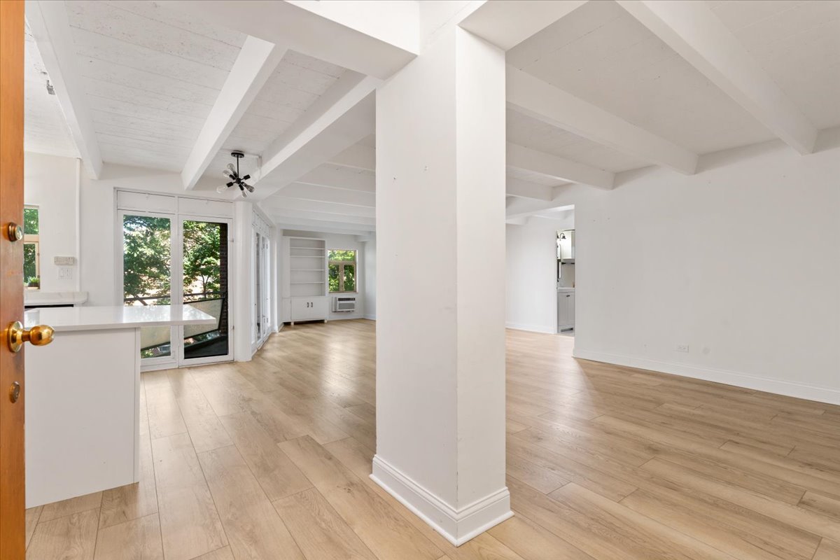 1860 Sherman Ave #7NE Evanston, IL 60201