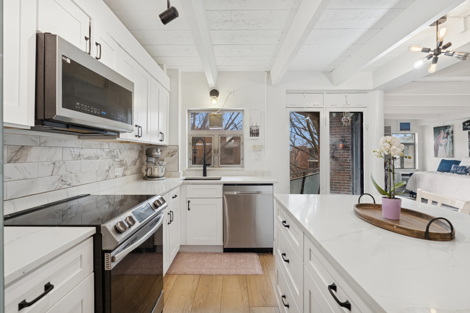 1860 Sherman Ave #7NE Evanston, IL 60201