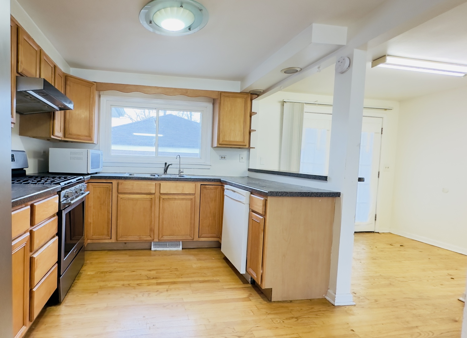 15275 W Walnut Dr Deerfield, IL 60015