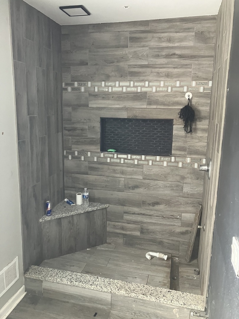 301 156th St Calumet City, IL 60409