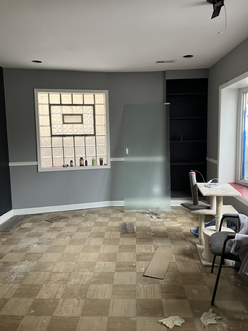 301 156th St Calumet City, IL 60409