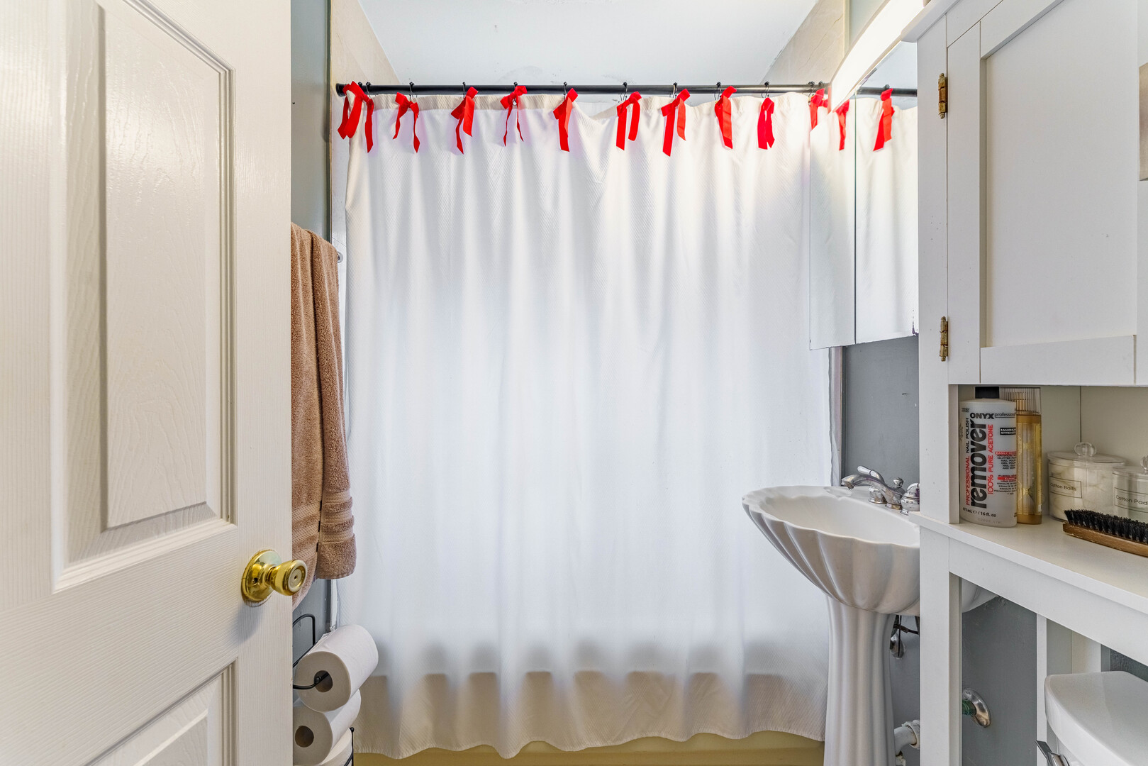 131 Elmwood Ave #2N Evanston, IL 60202