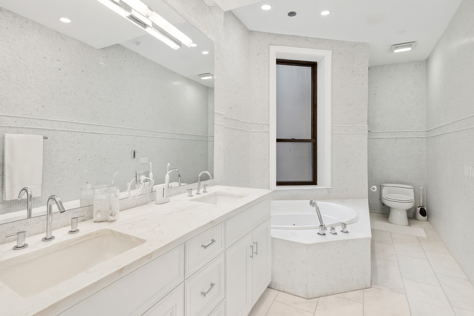 2678 N Orchard Ave Chicago, IL 60614