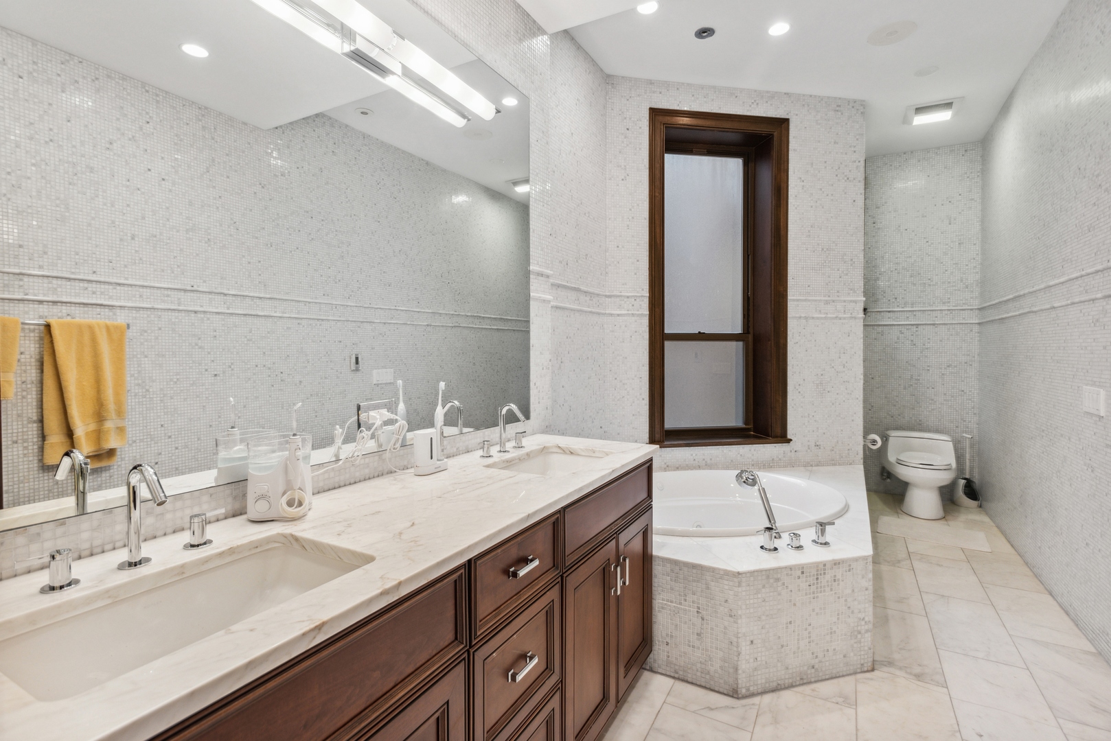 2678 N Orchard Ave Chicago, IL 60614