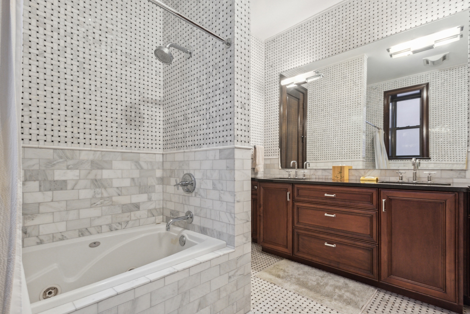 2678 N Orchard Ave Chicago, IL 60614