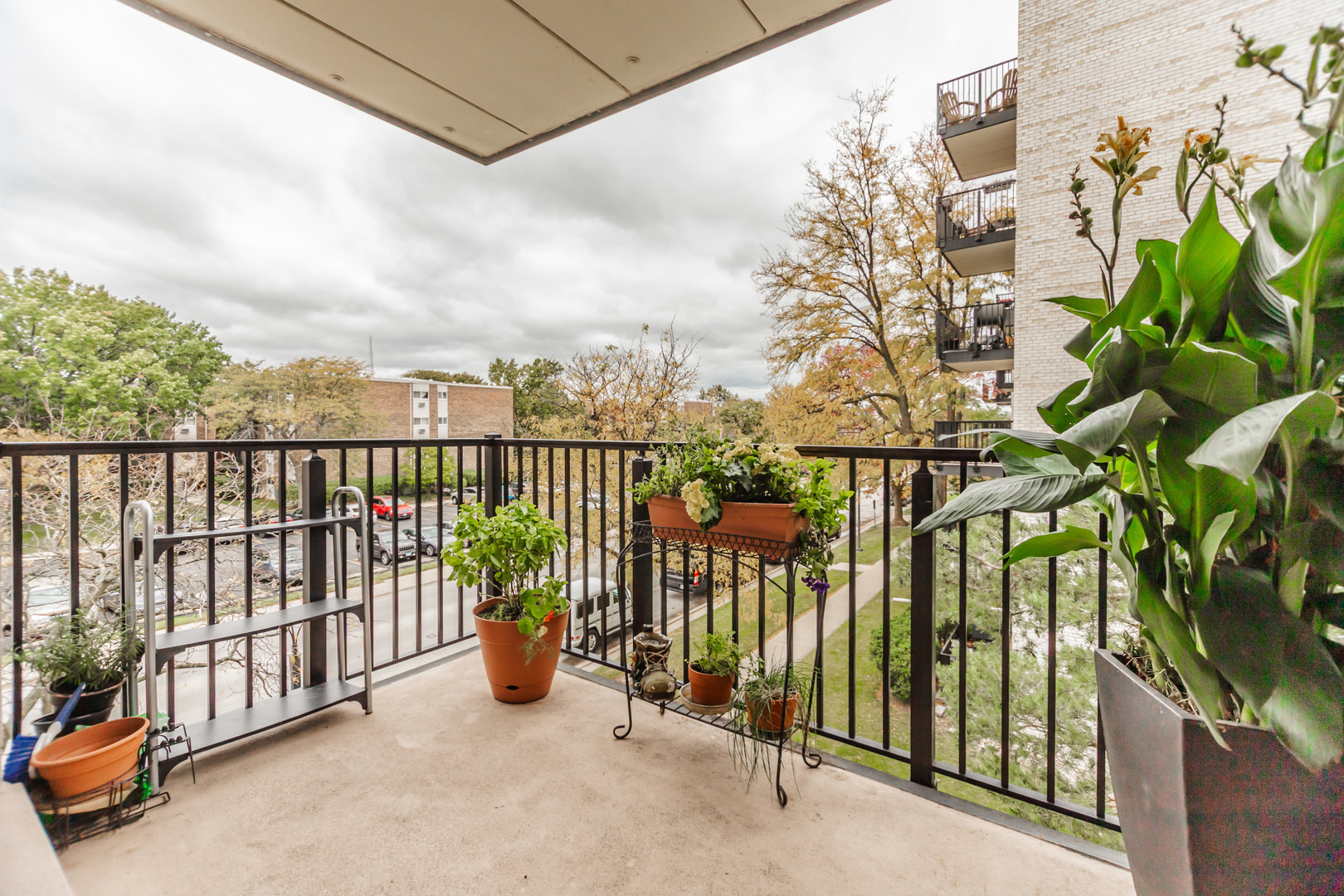 9128 W Ter Dr #3B Niles, IL 60714