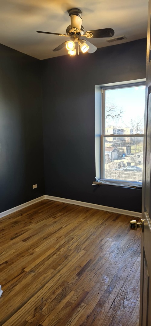 225 E 59th St #3 Chicago, IL 60637