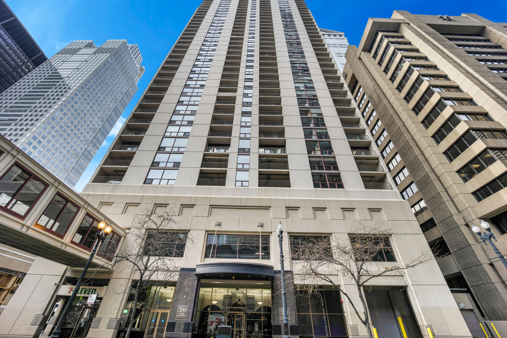 200 N Dearborn St #2006