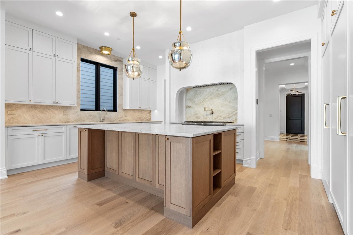 2119 N Seminary Ave Chicago, IL 60614