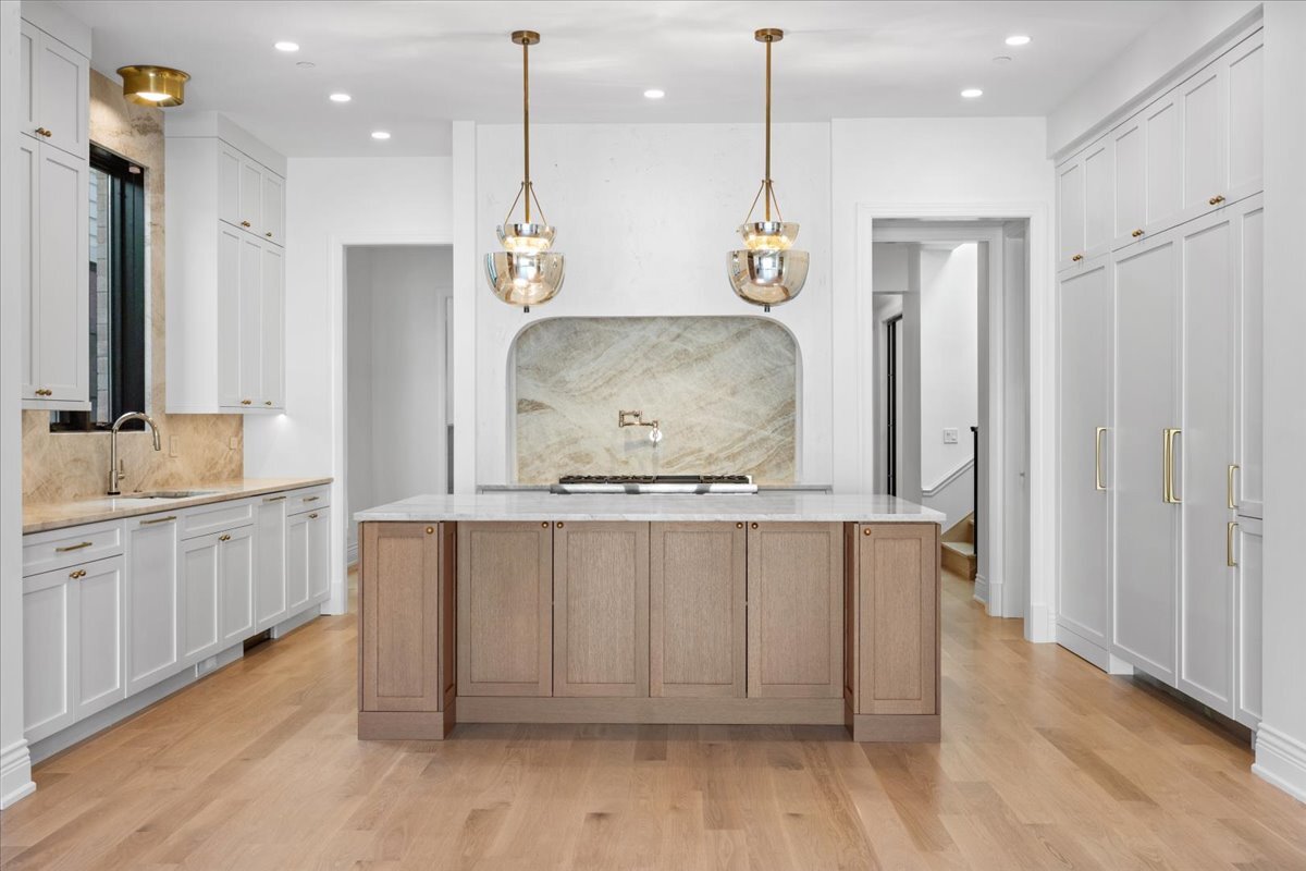 2119 N Seminary Ave Chicago, IL 60614