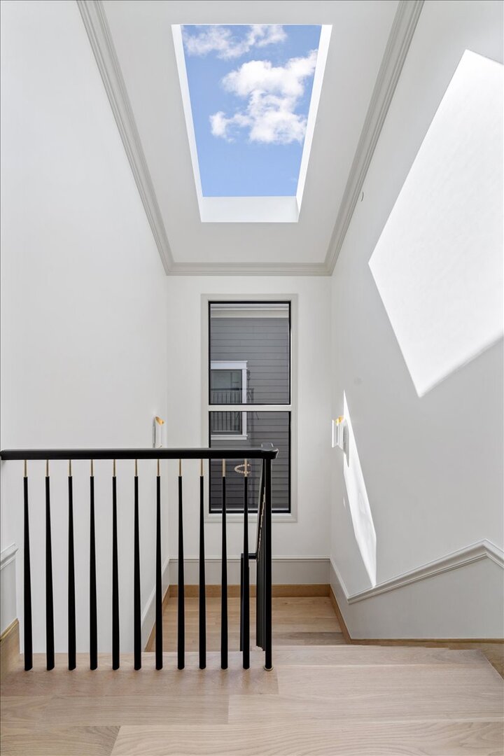 2119 N Seminary Ave Chicago, IL 60614