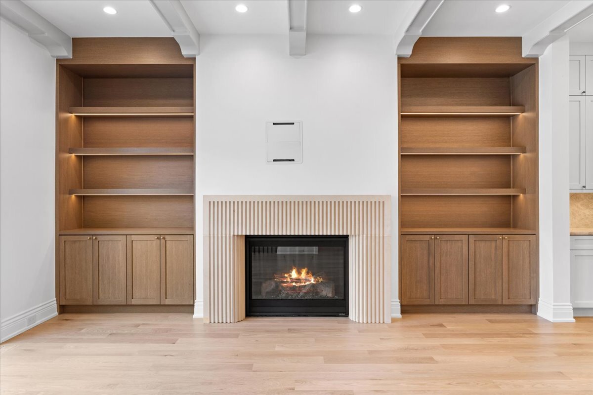 2119 N Seminary Ave Chicago, IL 60614