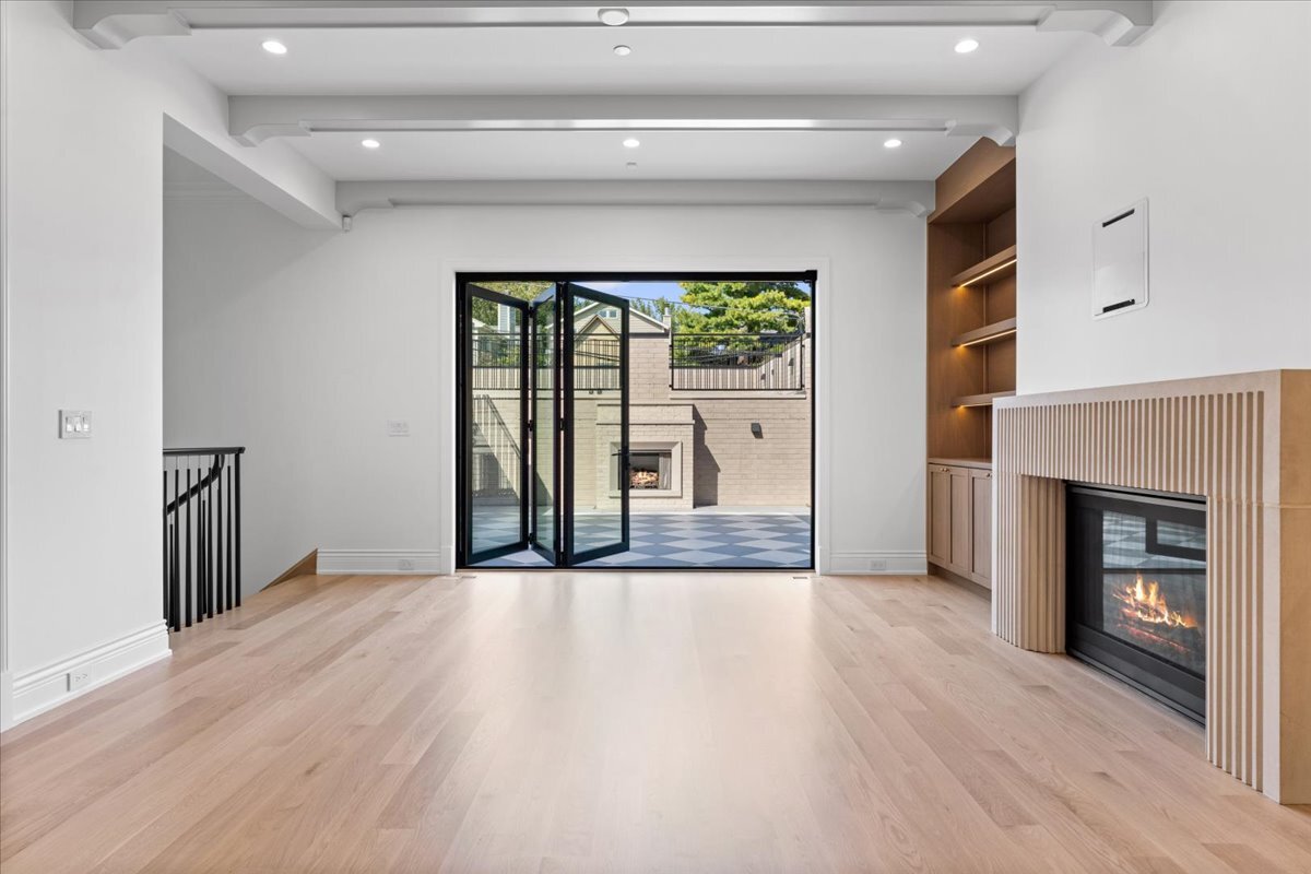 2119 N Seminary Ave Chicago, IL 60614