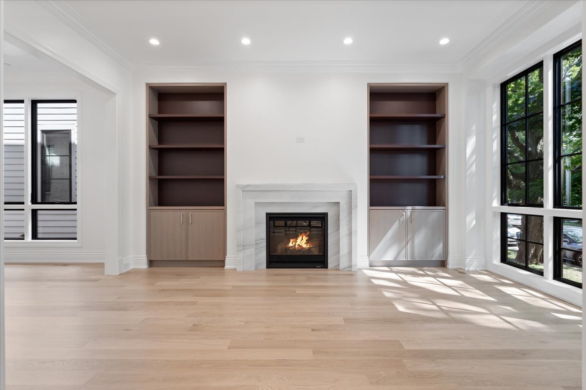 2119 N Seminary Ave Chicago, IL 60614