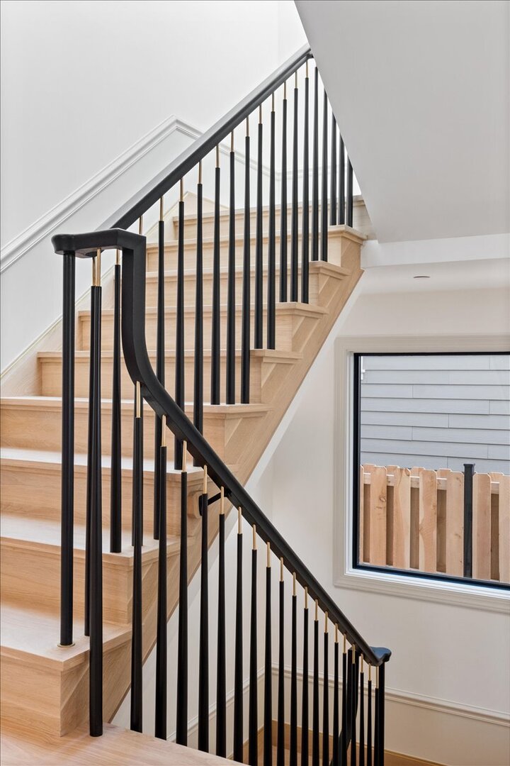 2119 N Seminary Ave Chicago, IL 60614